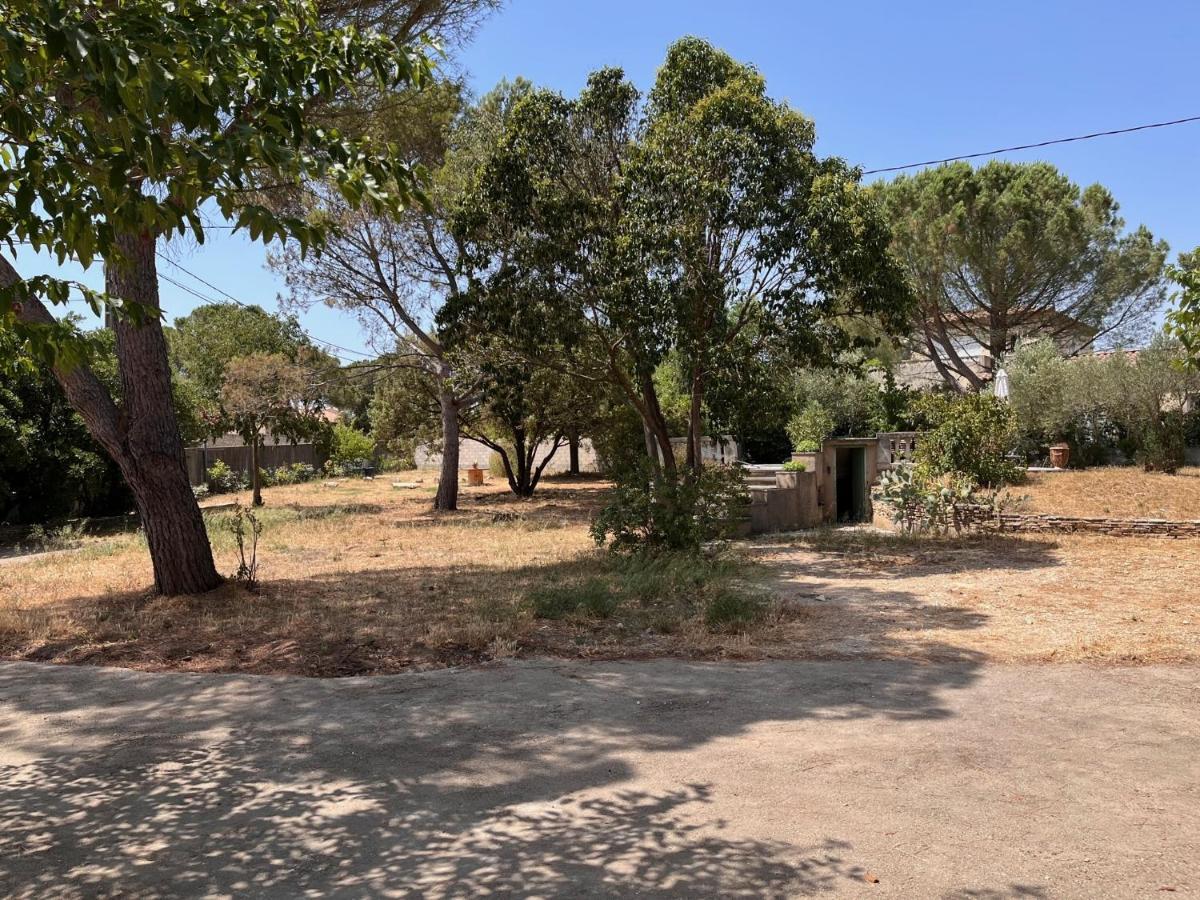 Maisonnette Independante Avec Jardin/Patio Nîmes Exteriér fotografie