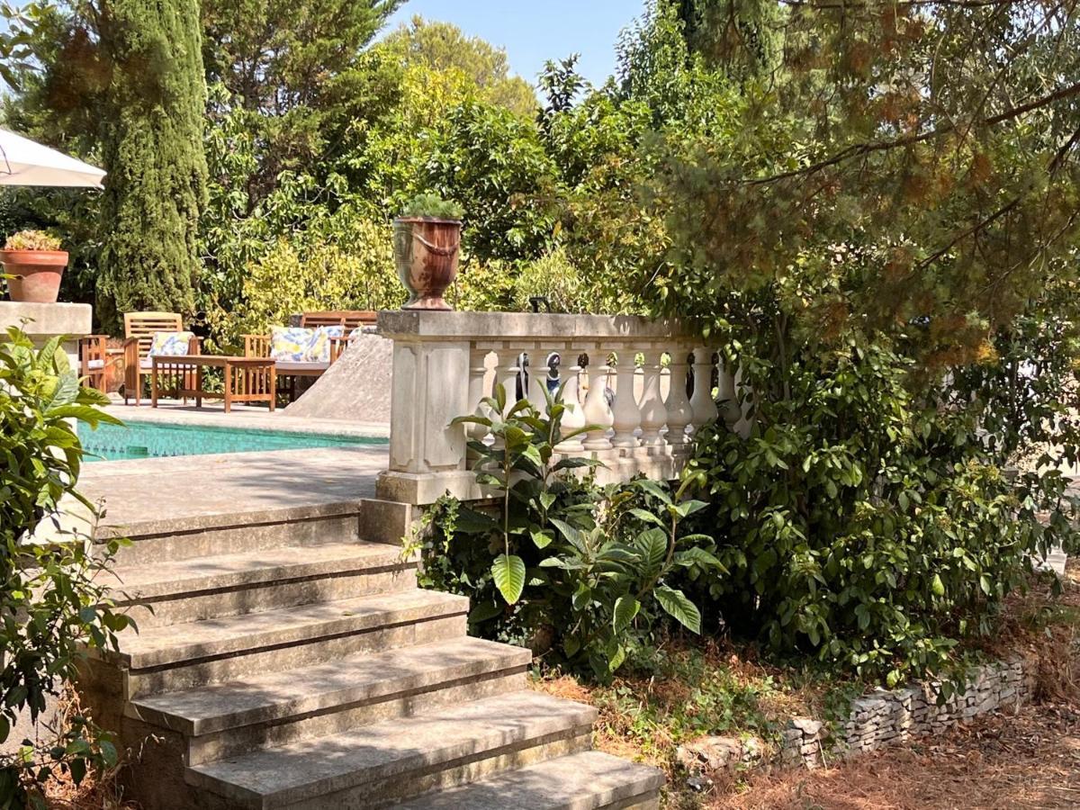 Maisonnette Independante Avec Jardin/Patio Nîmes Exteriér fotografie